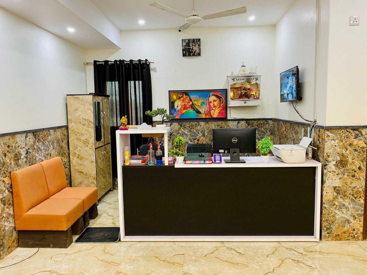 Hotel O K R Resdiancy Near Botanic Garden Of Indian Republic Noida Exterior photo